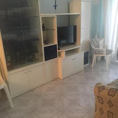 Apartamento Charoula Apartments, *